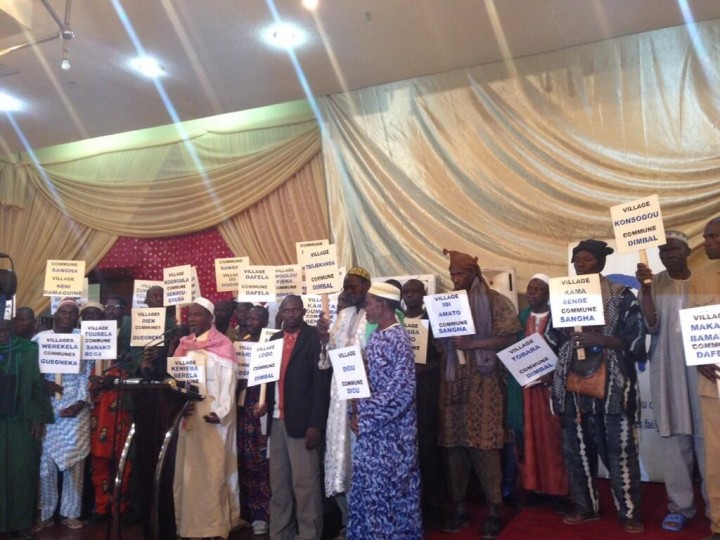 Najat Vallaud-Belkacem à Bamako avec 45 Maires et chefs de villages contre l'Excision