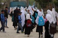 « Pour un droit effectif à l’éducation des jeunes Afghans, mobilisons la filière des technologies éducatives » – Tribune dans Le Monde